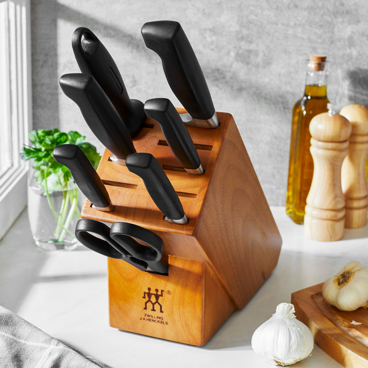 ZWILLING Four Star 8-pc Knife Block Set
