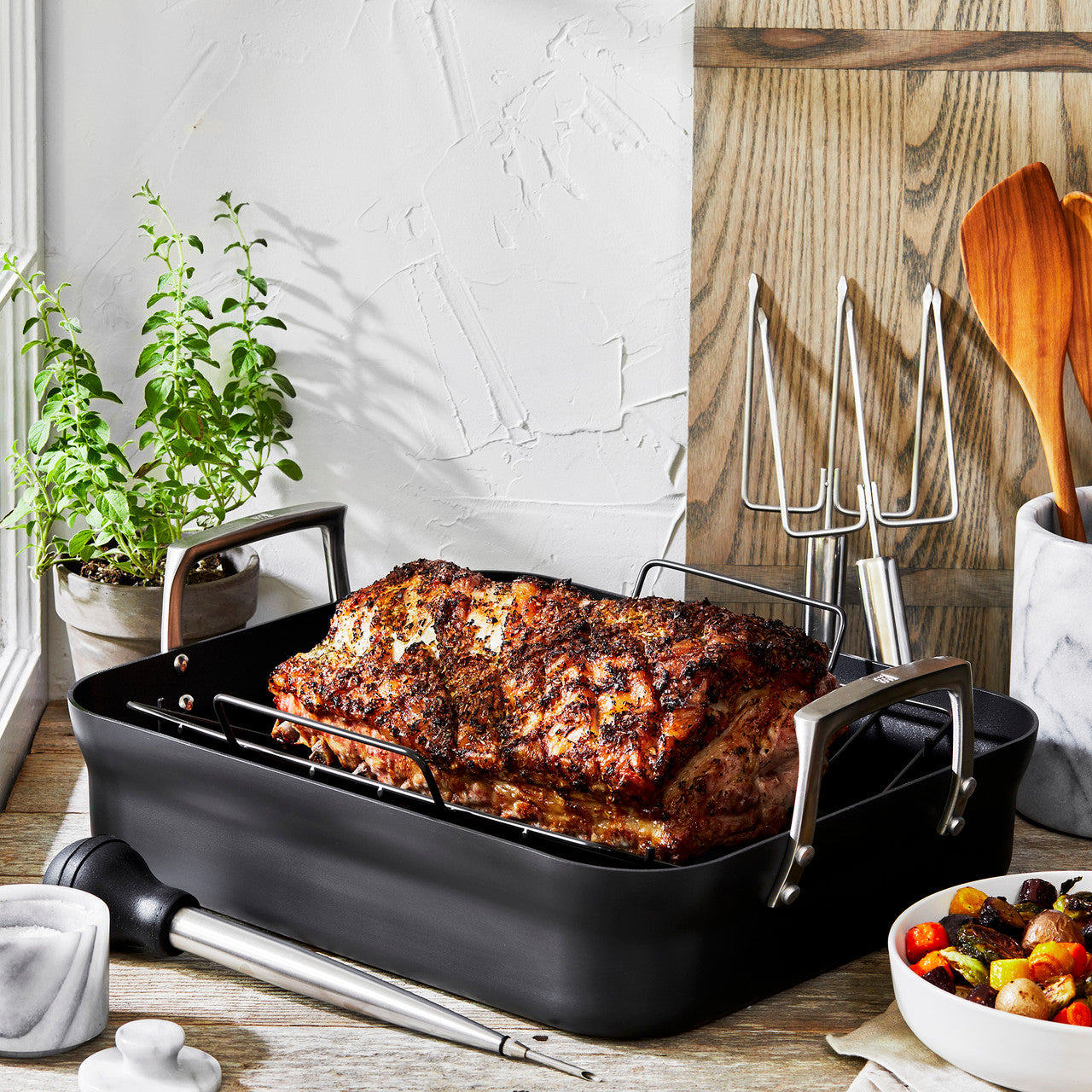 ZWILLING Motion 16 X 14-inch Aluminum Hard Anodized Roasting Pan Nonstick