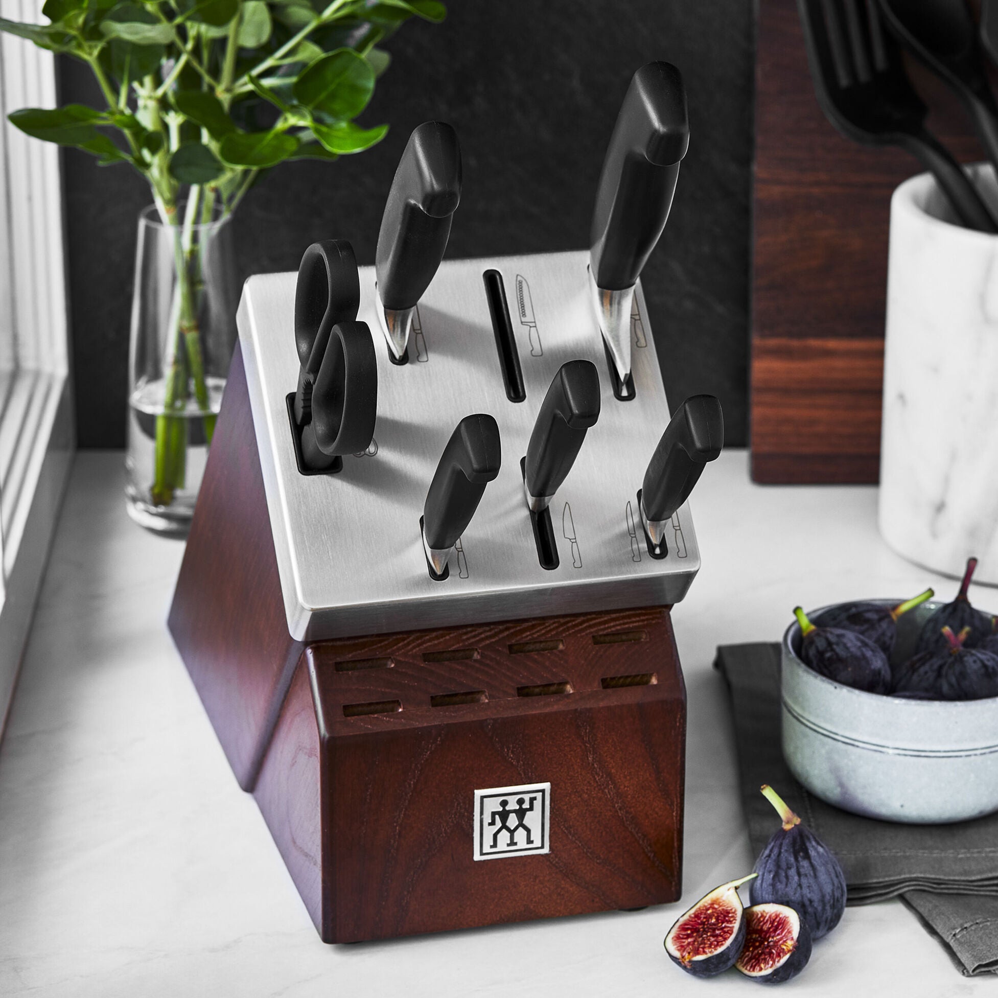 ZWILLING Four Star 7-pc Self-Sharpening Knife Block Set