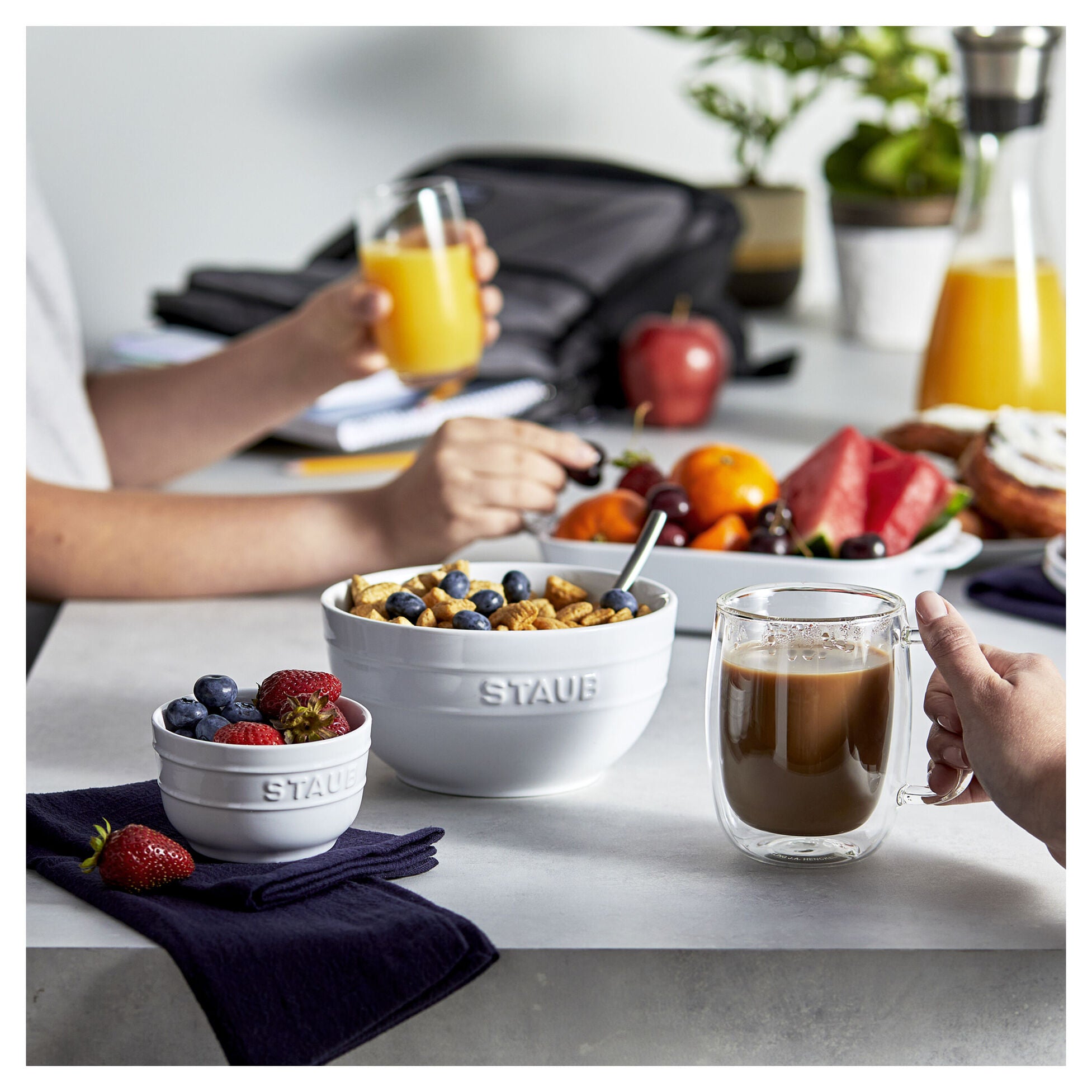 Staub Stoneware 2-pc Large Universal Bowl Set (6.5-inch/1.25-qt) - White