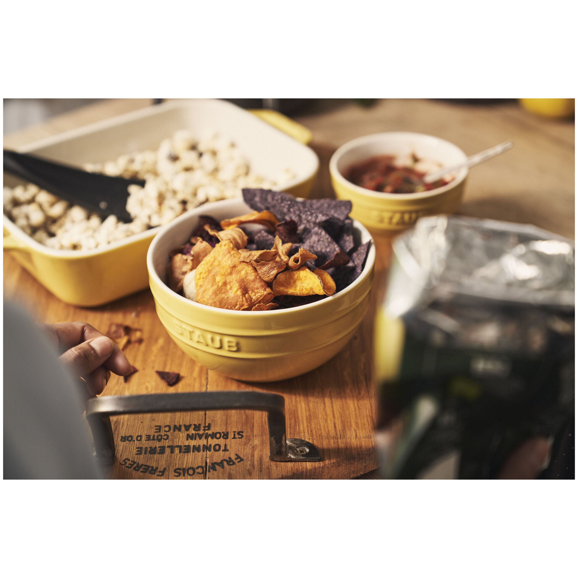 Staub Stoneware 2-pc Large Universal Bowl Set (6.5-inch/1.25-qt) - Citron