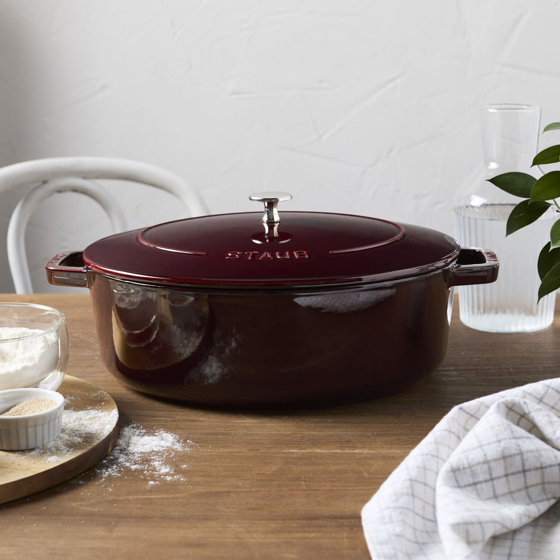 Staub Cast Iron 6.25-qt Wide Oval Dutch Oven - Grenadine